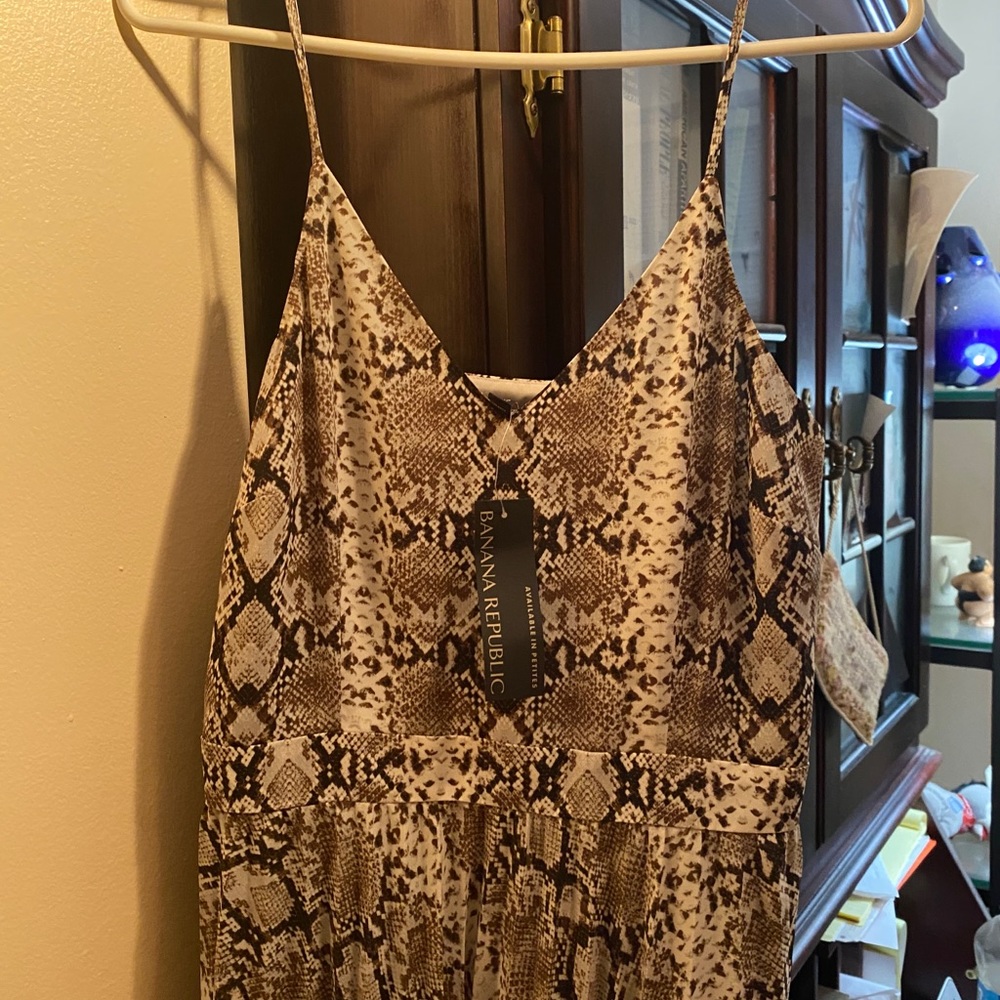 Banana Republic snakeskin print midi dress. - Picture 5 of 5